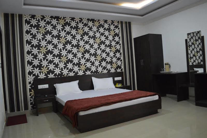 Hotel Pearl Palace Udaipur Exterior foto